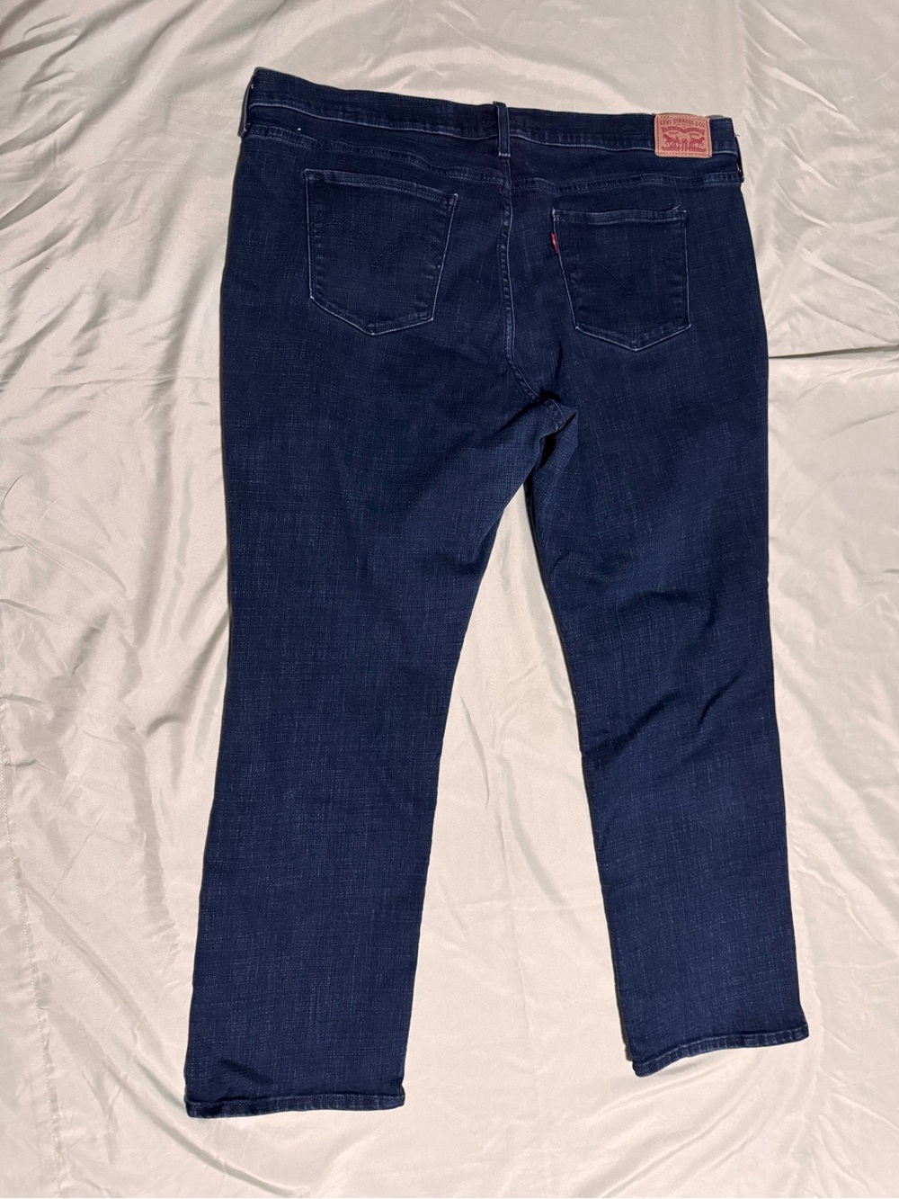 Womens Levi’s Jeans Classic Straight Size 20W Dark Denim Blue - Picture 8 of 11